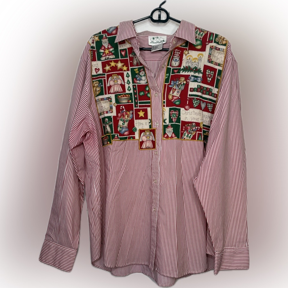 Vintage Quacker Factory Christmas theme Festive Red White Striped 
Women’s Shirt